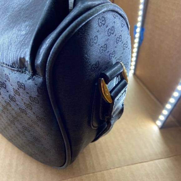 Rare Gucci vintage crossbody microGG♥️🎄 - Picture 3 of 6